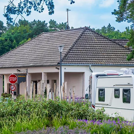 Campingplatz Stellplatz Auf Basic 52 Mit Wasser, Abwasser, Strom Nach Bedarf *